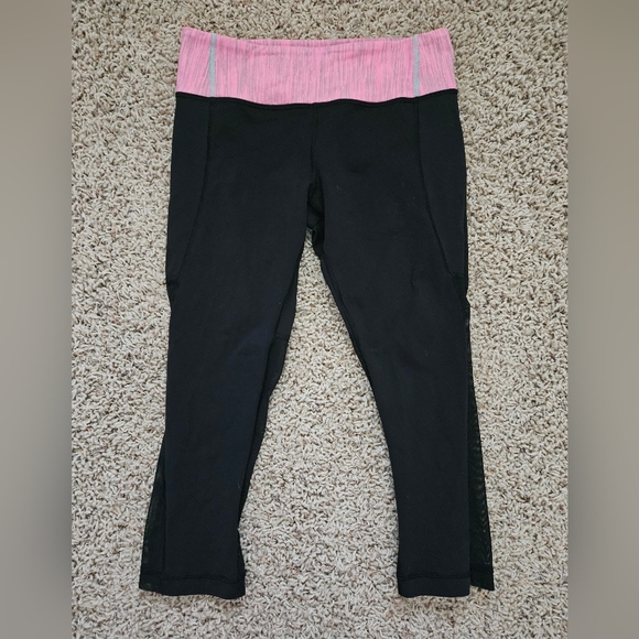Lululemon Breathe Easy Crop Leggings Black/Pink - size 6 - Picture 6 of 13